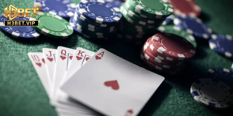 Cách chơi poker Phân định thắng thua qua vòng River